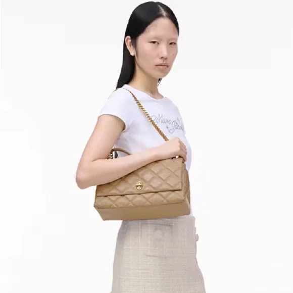 Marc Jacob’s THE QUILTED DUAL CONVERTIBLE SHOULDER - Picture 4 of 14